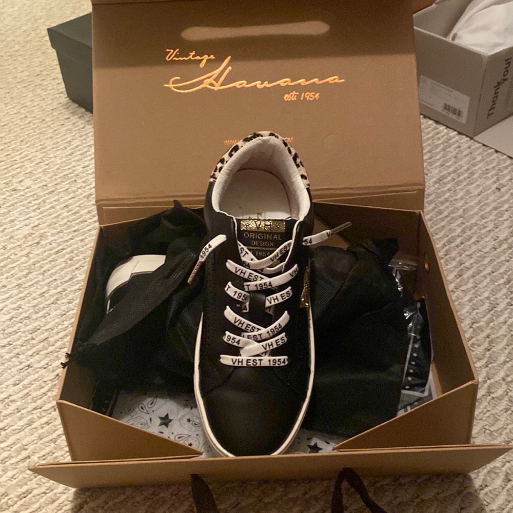 Vintage Havana Fashion Sneakers